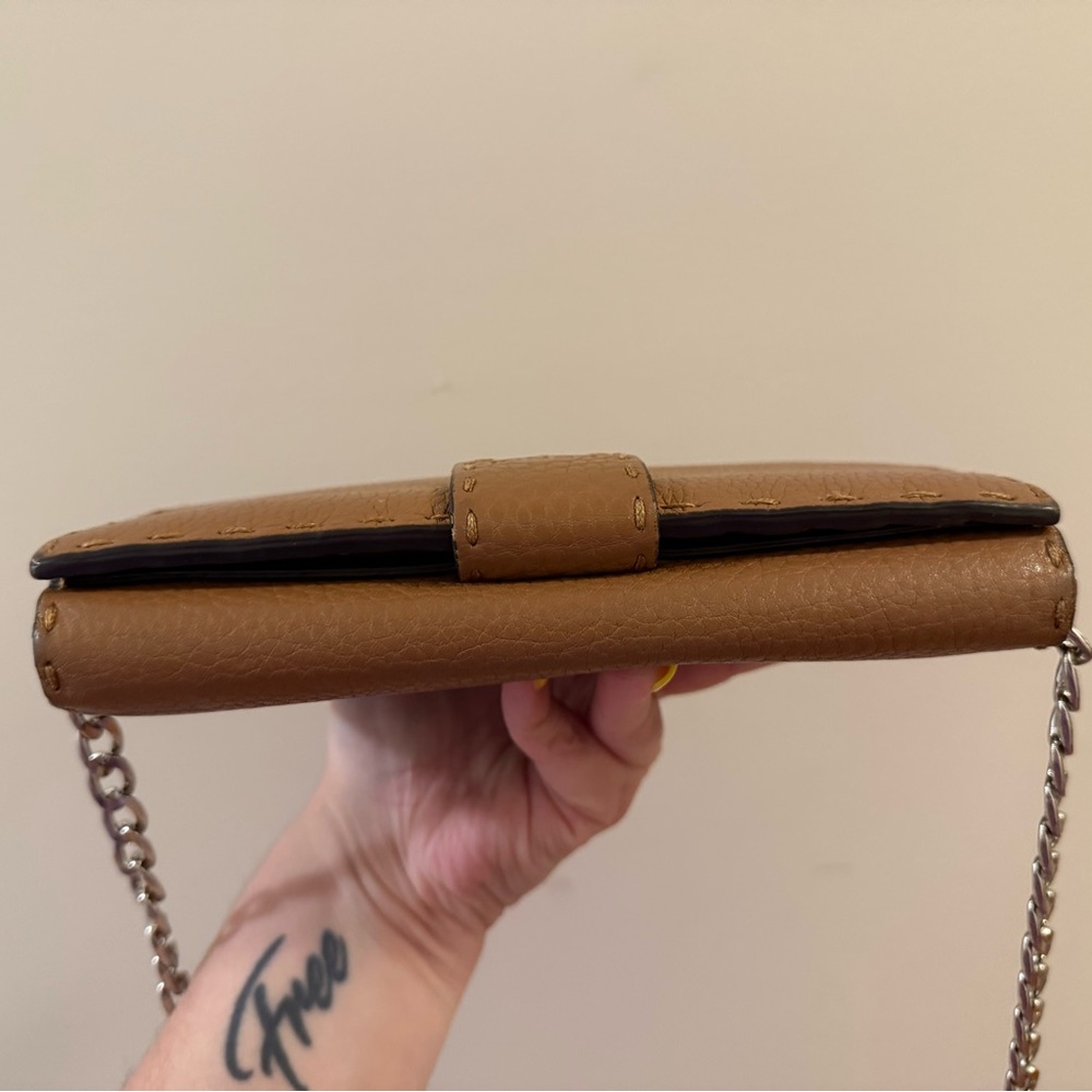 *Beautiful* Fendi - Selleria Peekaboo Long Wallet - Picture 6 of 13